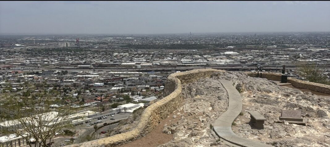 Three Students Stabbed at Americas High School in El Paso, Suspect in Custody