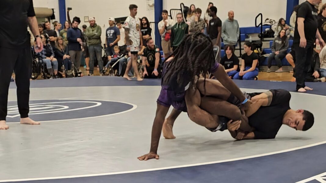 Chillicothe’s Landon Zambarrano Goes Undefeated to Claim Gold at Knoxville Grappling Tournament