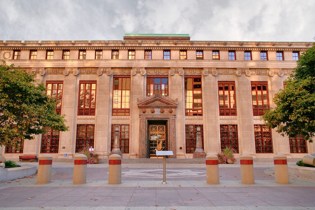 Columbus Council Approves 7.25 Million in New Bonds and 8.23 Million in Refundings