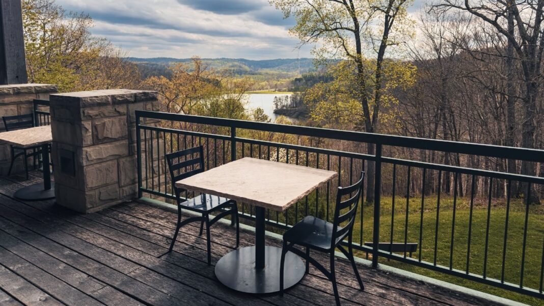 Lake Hope Dining Lodge is open now, and closed from Nov. 2 to Jan. 4