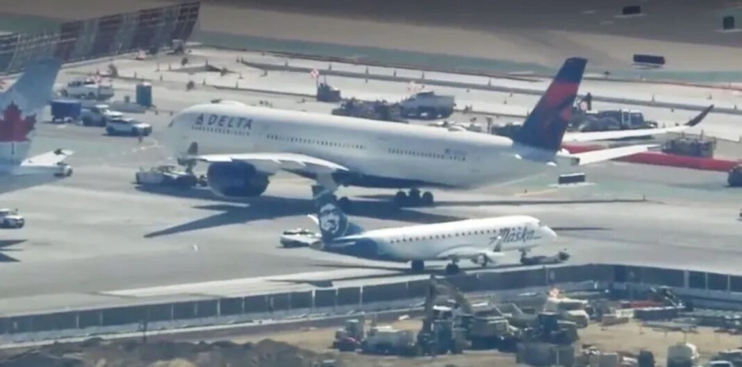 Delta Jet Clips Air Canada Plane on LAX Tarmac, FAA Says No Injuries