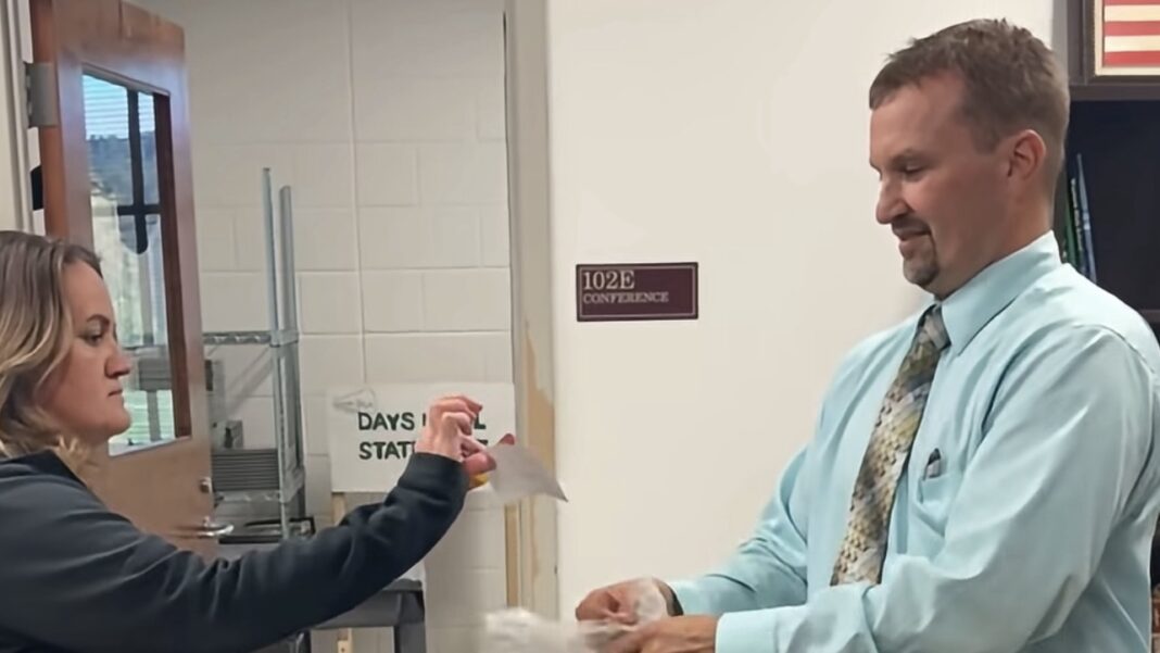 A Leaf Blower Drew the Winning Ticket for a Whole Beef