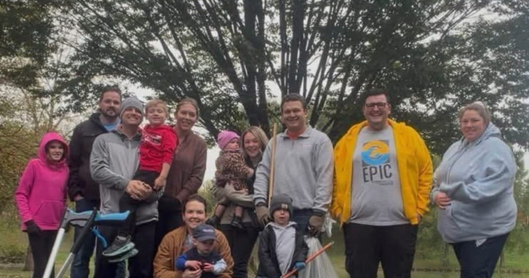 Change Takes Action: Volunteers Clean Up Yoctangee Park Ahead of the Christmas Lights